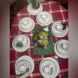Elegant Gibson White Dinnerware Set with Gold trim